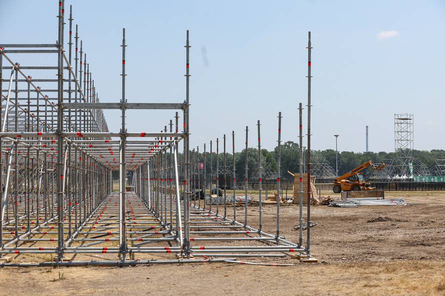 Zagreb: Radovi na izgradnji pozornice za koncert Marka Perkovića Thompsona