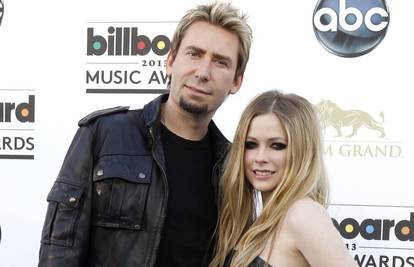 Poslije samo 14 mjeseci braka Avril Lavigne opet se rastaje