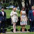Trump je poveo svoje četvero djece na svečanost s kraljicom