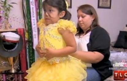 Djevojčice drže na dijeti da bi stale u haljine za izbor ljepote