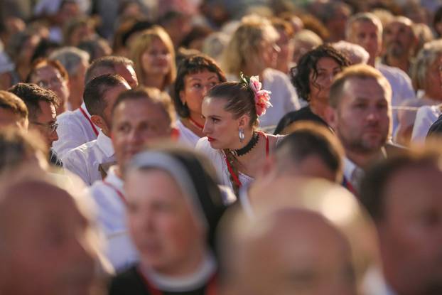 Svečano otvorenje 59. Đakovačkih vezova