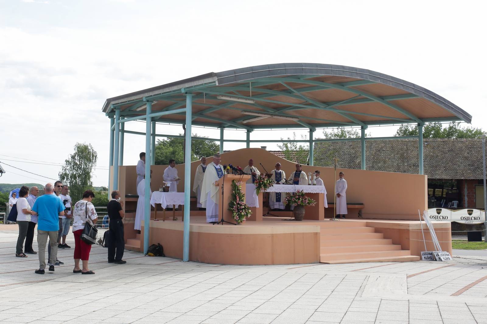 Aljmaš: Svetište Gospe od Utočišta zbog koronavirusa posjetilo manje ljudi nego prijašnjih godina