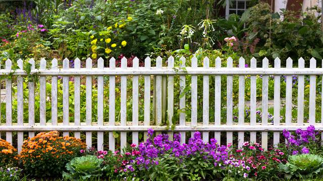 Evo kako možete vratiti stari sjaj drvenoj ili željeznoj ogradi