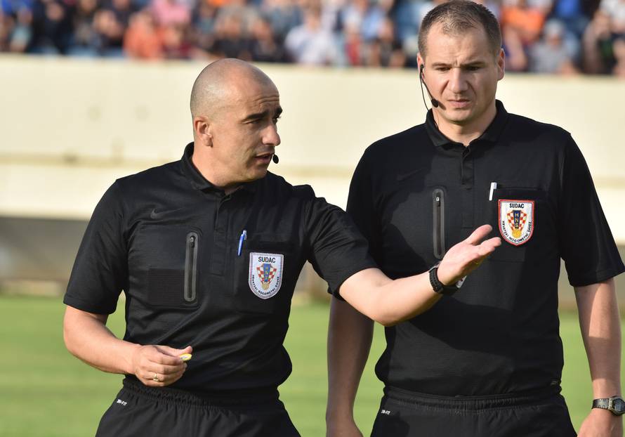 'Igrao sam i ja. Kad bih pogodio centaršut, bile bi ovacije, haha'