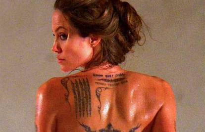 Angelina Jolie tetovirala cijela leđa za novu ulogu