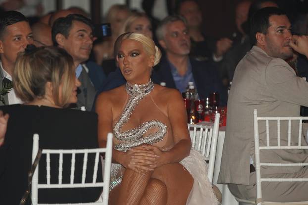 Beograd: Jelena Karleuša zvijezda večeri na partyju časopisa Gorki list 