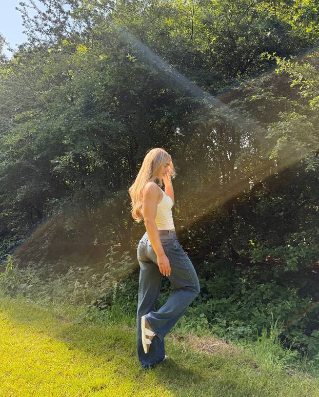 FOTO Fitness ikona ruši sve nerealne standarde ljepote: Evo što se krije iza savršenog tijela
