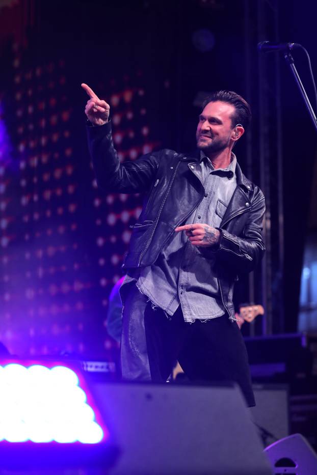 Zagreb: Koncert Želim život, zaklade Ana Rukavina na glavnom gradskom trgu