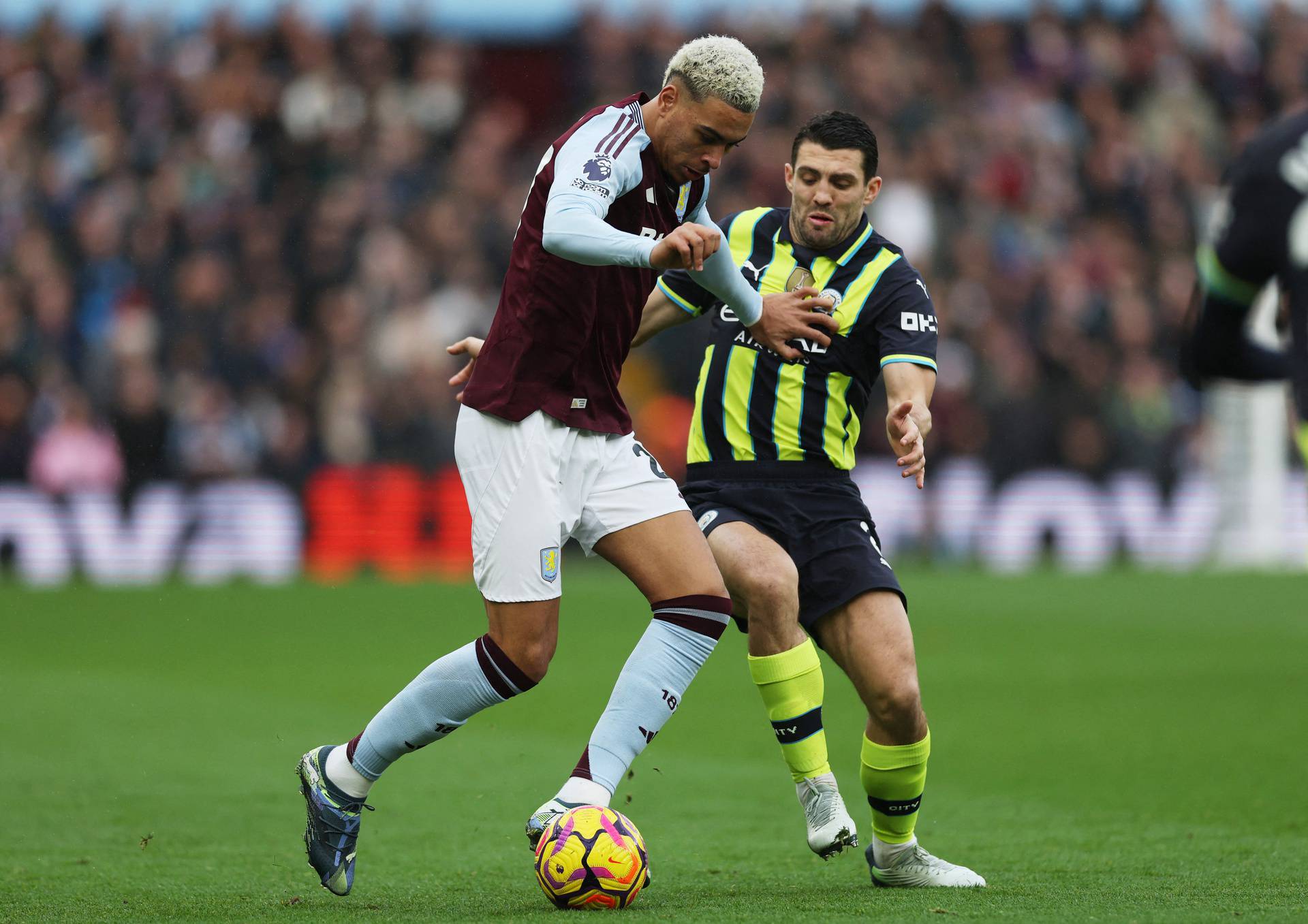 Premier League - Aston Villa v Manchester City