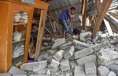 Novi jaki potres pogodio otok Lombok, srušilo se više zgrada
