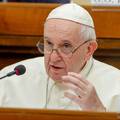 Papa Franjo odbio prijedlog da se svećenicima dopusti ženidba