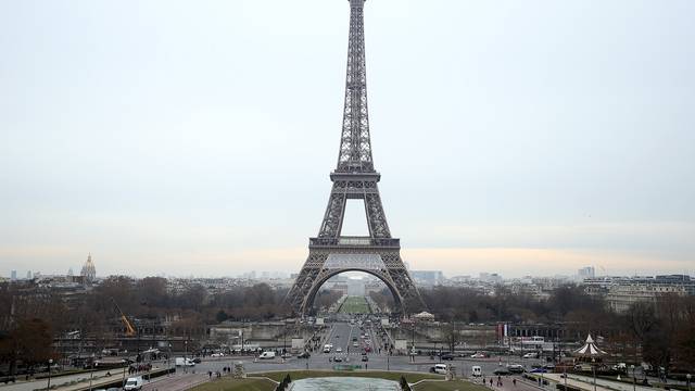 Zbog masovnog štrajka muzej Orsay i Eiffelov toranj  zatvorili