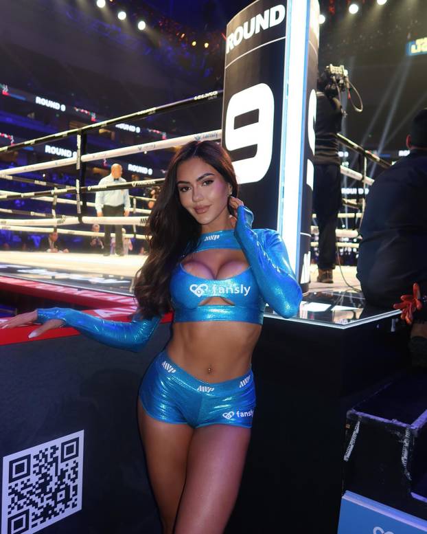 FOTO Otkrili ring djevojke za boksački spektakl. Jedna ima diplomu, druga se već skinula