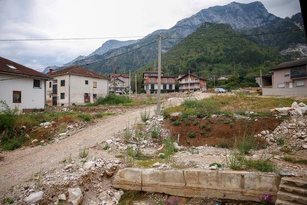 Prošlo je godinu dana od katastrofalnih poplava u BiH, evo kako Donja Jablanica izgleda danas