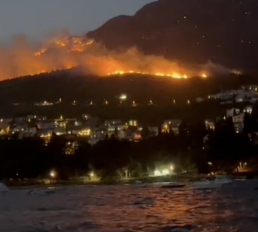 Orkanski vjetar otežava posao vatrogascima: 'Nagledala sam se požara, ali nikad ovako...'