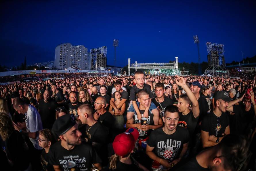Šibenik: Koncert Marka Perkovića Thomsona na Šibenskom Šubićevcu