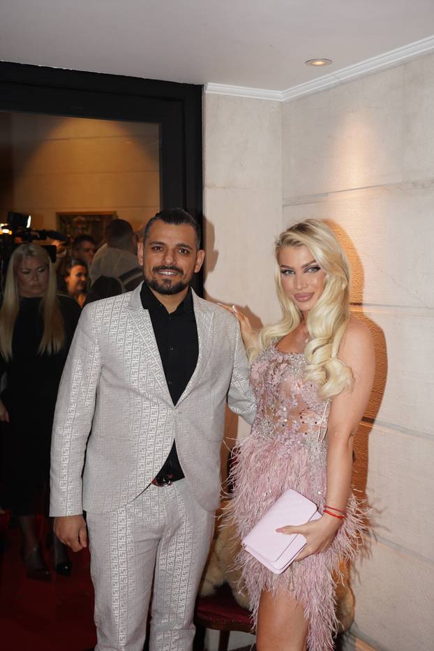 Beograd: Aleksandra Prijović s majkom došla na proslavu rođendana Cristine Juliane Todorović