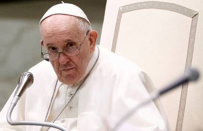 Papa Franjo: 'Svjestan sam da me smatraju gnjavatorom, ali nastavljam  u obrani siromašnih'