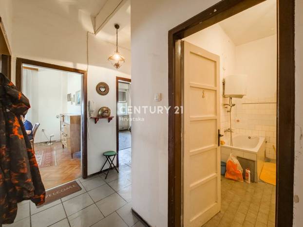 FOTO Ideš, kakav pogled! Stan u Zadru prvi red do mora prodaje se po pristupačnoj cijeni