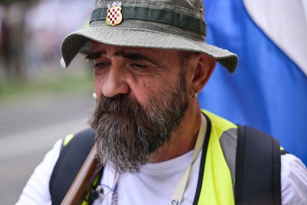 Zagreb: Okupljanje prosvjednika Hodaj za Liku, hodaj za Hrvatsku