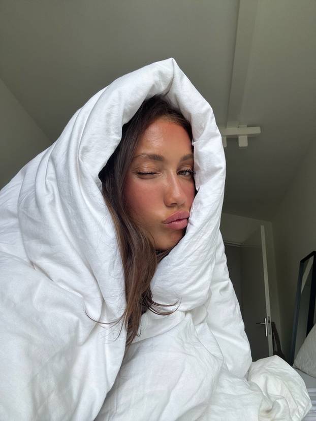 FOTO Ona ljubi heroja Maroka! Igra hokej, a objavama s plaže zaluđuje fanove na internetu