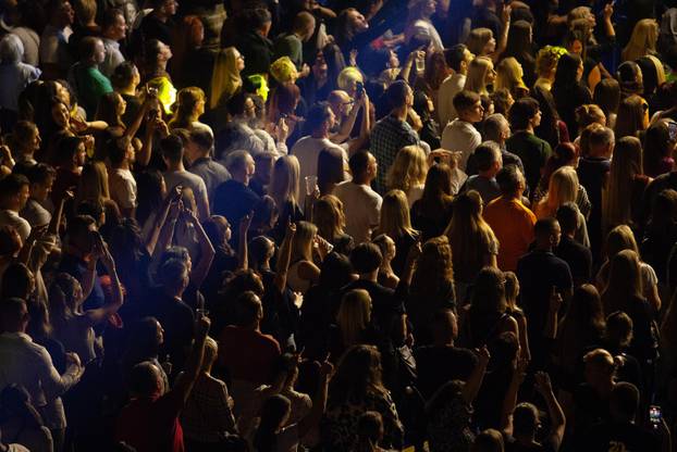 Osijek: Bajaga i Instruktori održali koncert u dvorani Gradski vrt 