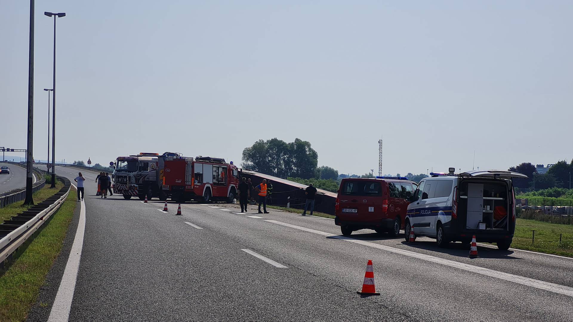 Preminulo deset ljudi, preko 30 je u bolnici. Poginuo je drugi vozač, koji nije vozio autobus...