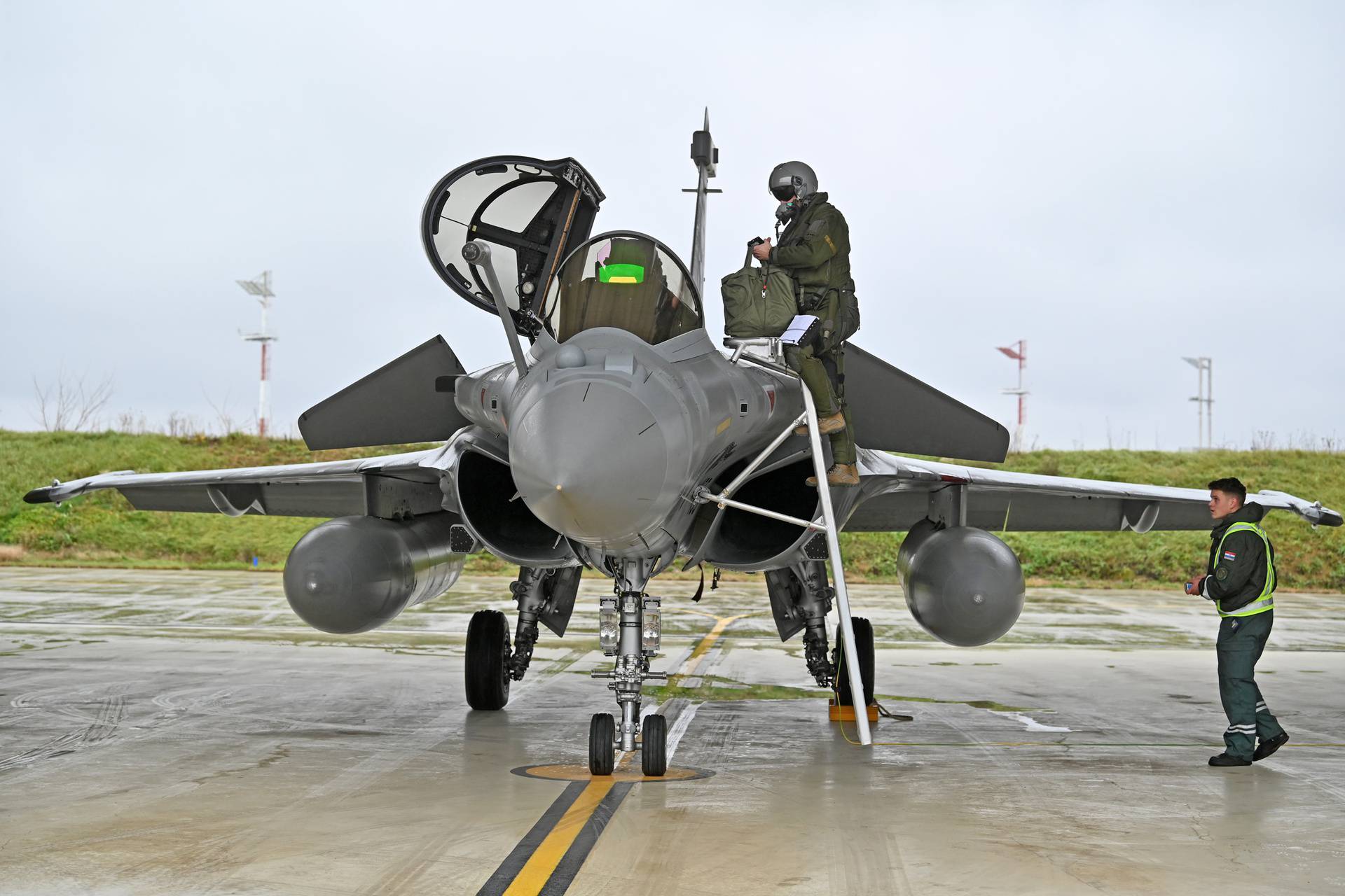 FOTO U Hrvatsku stigao osmi borbeni avion Rafale: 'Ovo je značajan trenutak za vojsku'