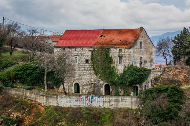24SATA Stanovnici Imotskog podižu spomenik Mati Parlovu