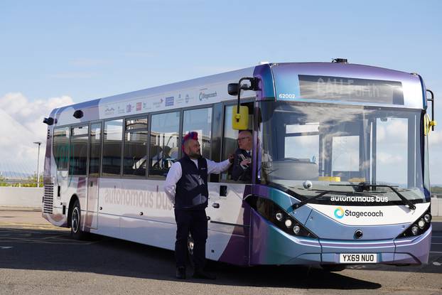 Autonomous bus service