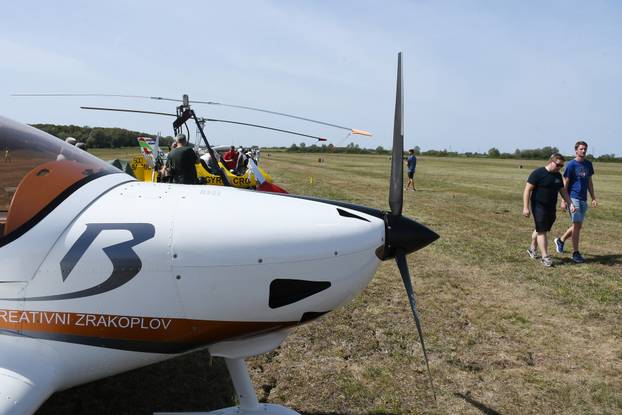 Aeromiting Sisak 2024. memorijalni aeromiting Marijan Celjak