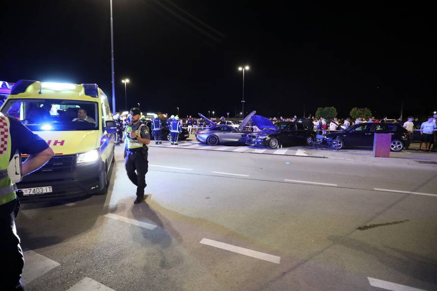 Užas u Buzinu, automobilom naletio na skupinu ljudi na parkiralištu trgovačkog centra 