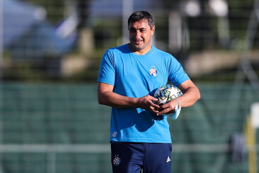 Nyon: Trening mladih Dinamovih nogometaša uoči sutrašnje utakmice protiv Benfice