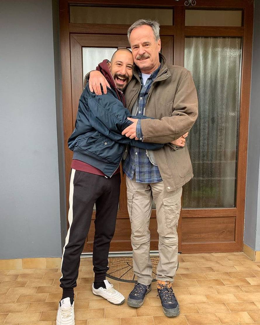 Asim Ugljen: 'Pred suprugom i punicom sam poljubio drugu...'