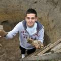 Mamut u voćnjaku: Goran (20) je kopao jamu i našao kosti...