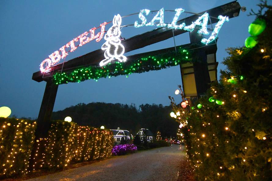 Grabovnica: Uskrsna čarolija svijetla obitelji Salaj