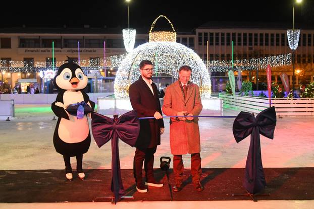Varaždin: Svečano otvorenje Ice Wonderland ledenog parka