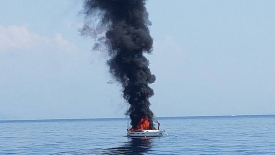 Planula jedrilica ispred Splita: Spasili dvoje, nema ozlijeđenih