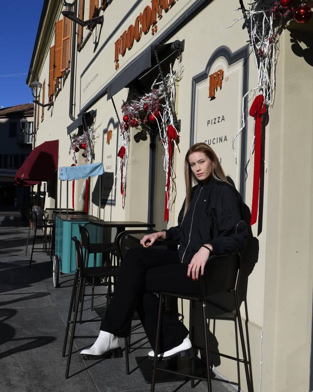 FOTO Nekoć je jahala, a danas je vrsna odbojkašica u Turskoj. Ona je 198 cm visoka senzacija