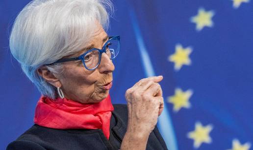 Christine Lagarde: 'Slabija kupovna moć građana mogla bi zauzdati inflaciju u eurozoni'