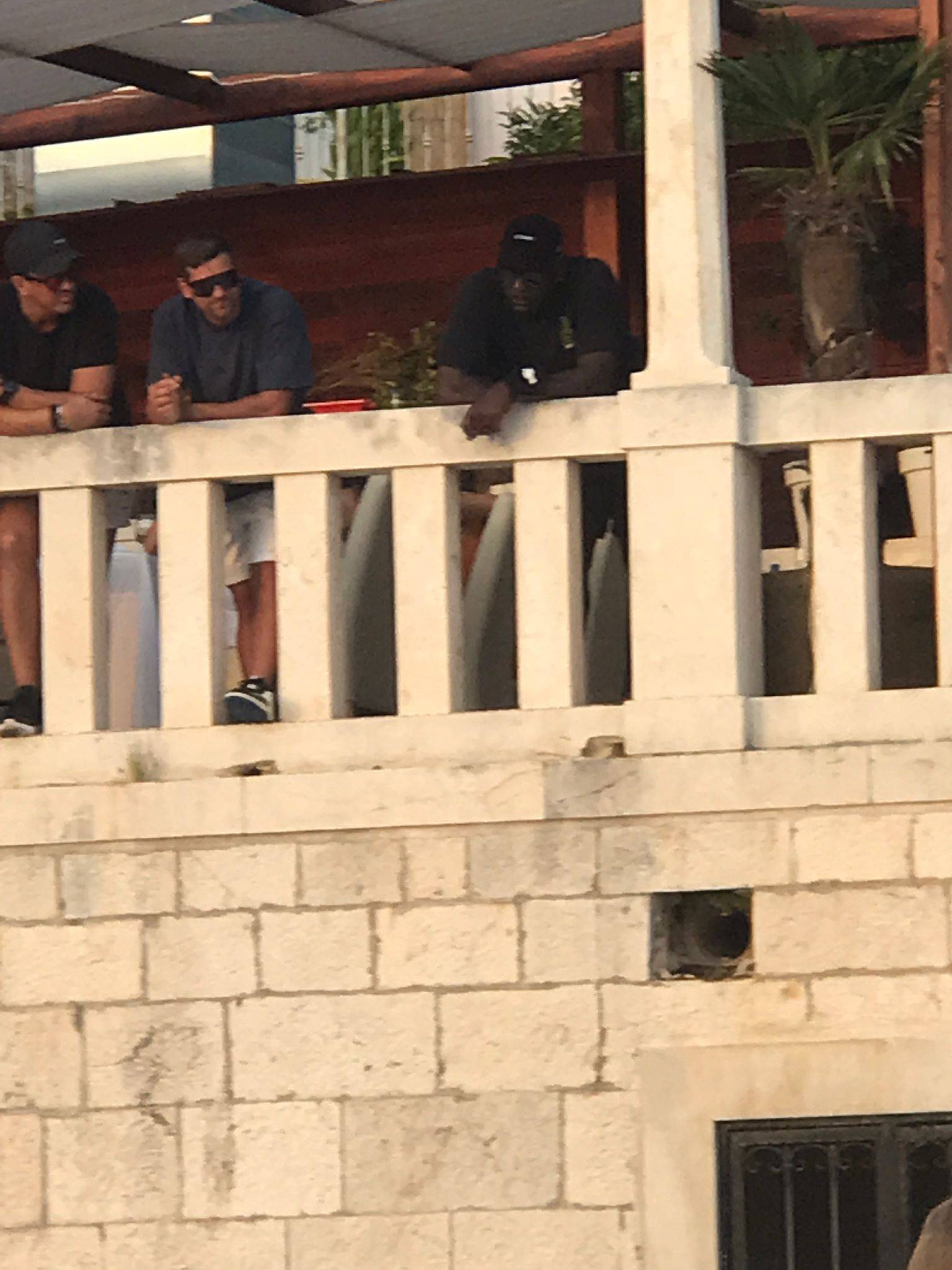 Jordan uplovio na Hvar pa sjeo u restoran koji nije za svakoga