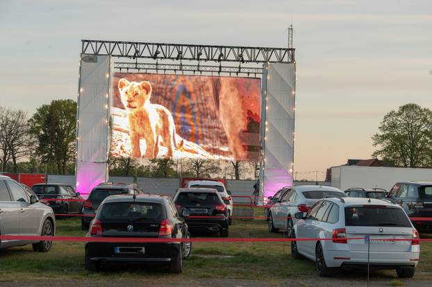 Corona -  Autokino auf dem STOMA in Vechta