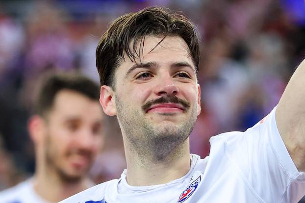 Zagreb: Slavlje rukometaša Hrvatske nakon pobjede nad Mađarskom i prolaska u polufinale Svjetskog prvenstva