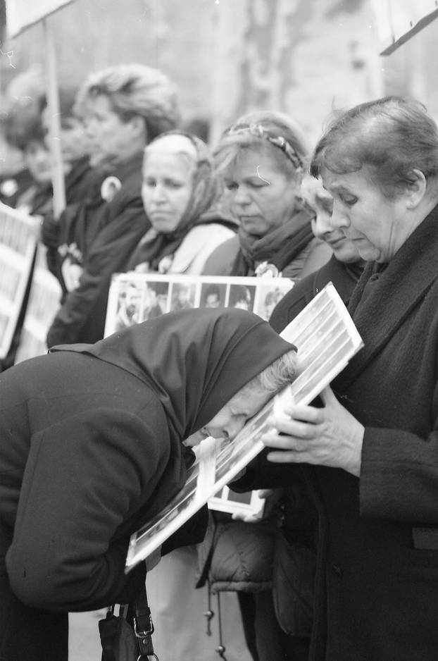 Prosvjed u Zagrebu za sve nastale u Vukovaru, 13.11.1995.