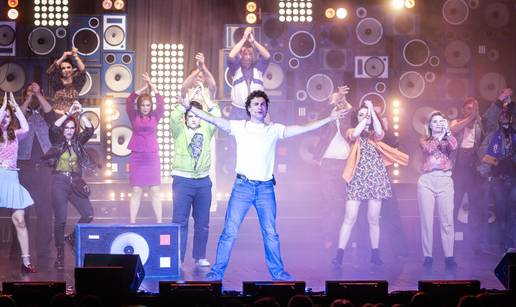 Te&scaron;ko je re&cacute;i koliko Hrvatska ima lica: Kazali&scaron;ta, ali i cajke...