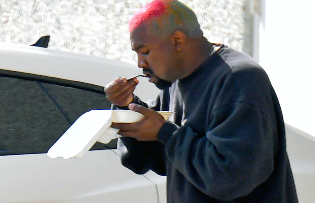 Kim ga više ne nadzire, a on tugu utapa u hrani: Kanye West nakon razvoda dobio čak 13 kg