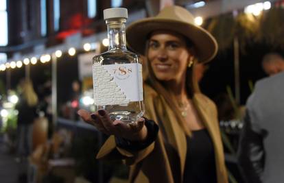 Ginistra u Rovinju: Najbolji je gin s bračkim mirodijama!