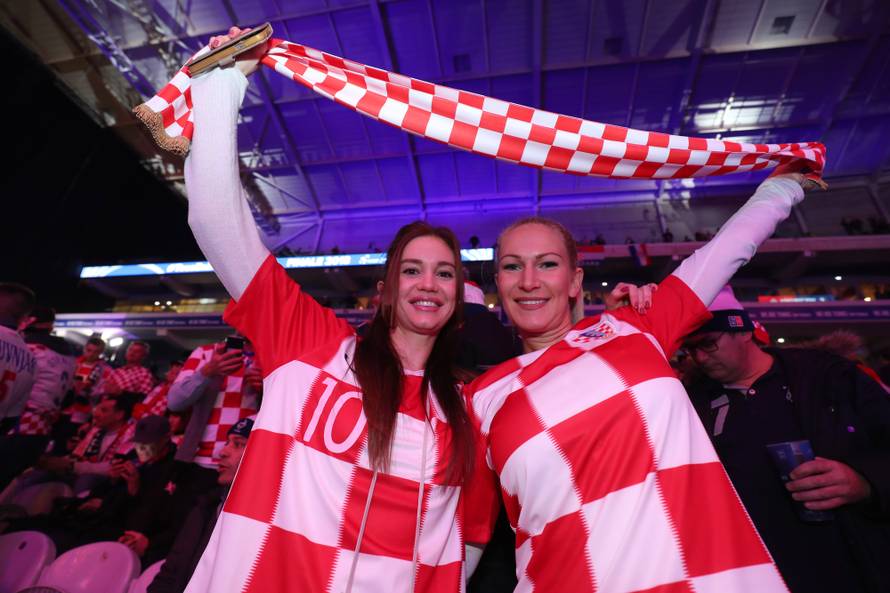 Lille: Atmosfera na stadionu tijekom treÄeg dana finala Davis Cupa izmeÄu Francuske i Hrvatske