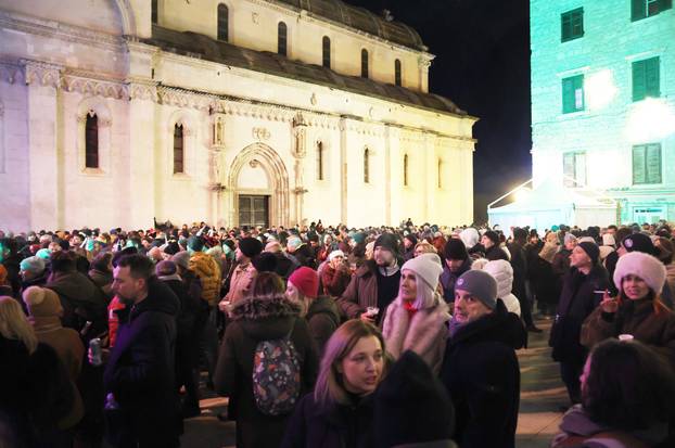 Šibenik:  Britanski trip-hop bend Morcheeba uveo je šibencane i njihove goste u novu 2026.godinu
