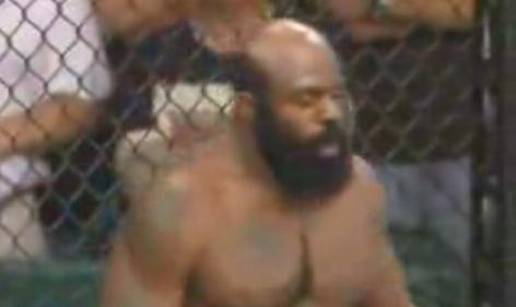 Kimbo Slice izgubio meč nakon samo 14 sekundi